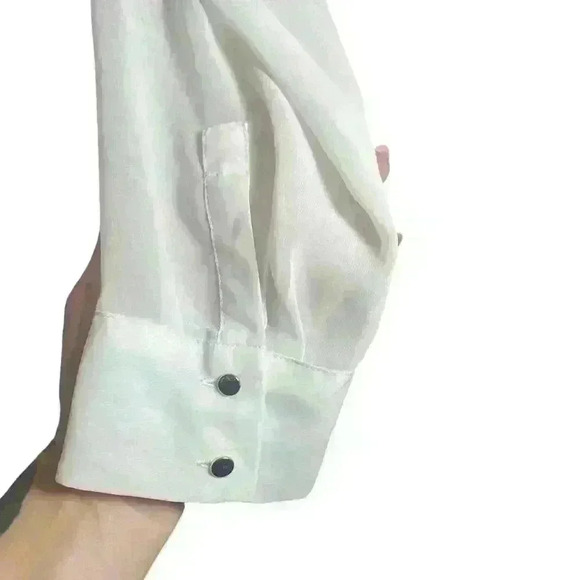 Calvin Klein Blouse size large length 27in p2p 22in - Picture 2 of 4